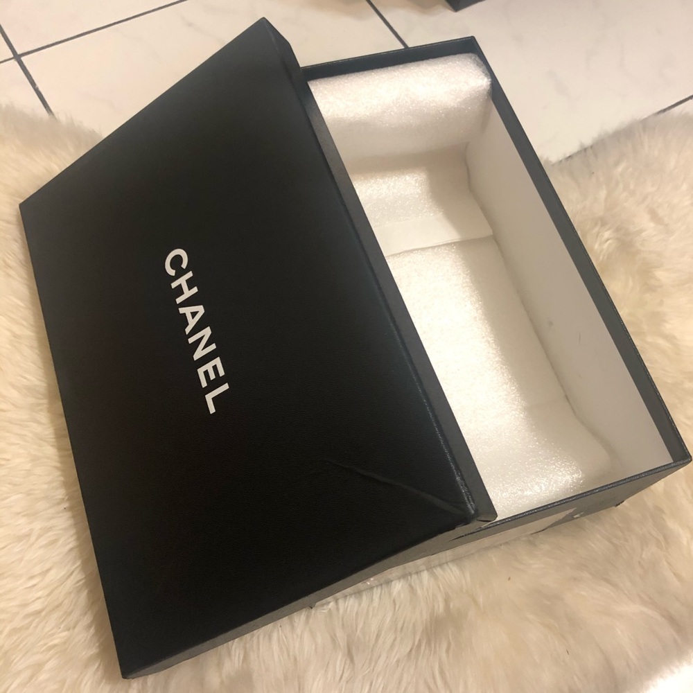 Empty Authentic Chanel Shoebox Flats Heels Sandals